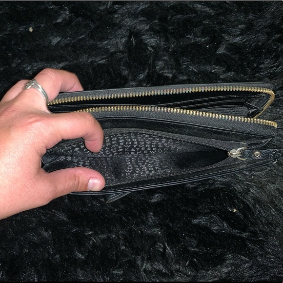 Black Kate Spade Wallet - Picture 4 of 7